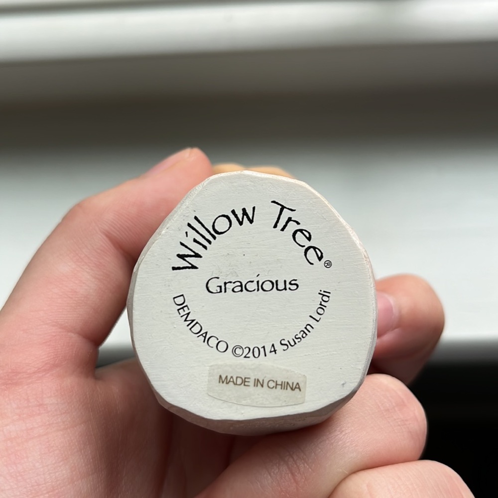 Willow Tree “Gracious” - Picture 4 of 4